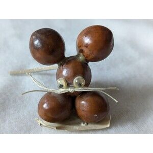 Myrtlewood Mini Nut Mouse Vintage Mice S. Oregon Souvenir Myrtle Wood 1"x2" Nuts